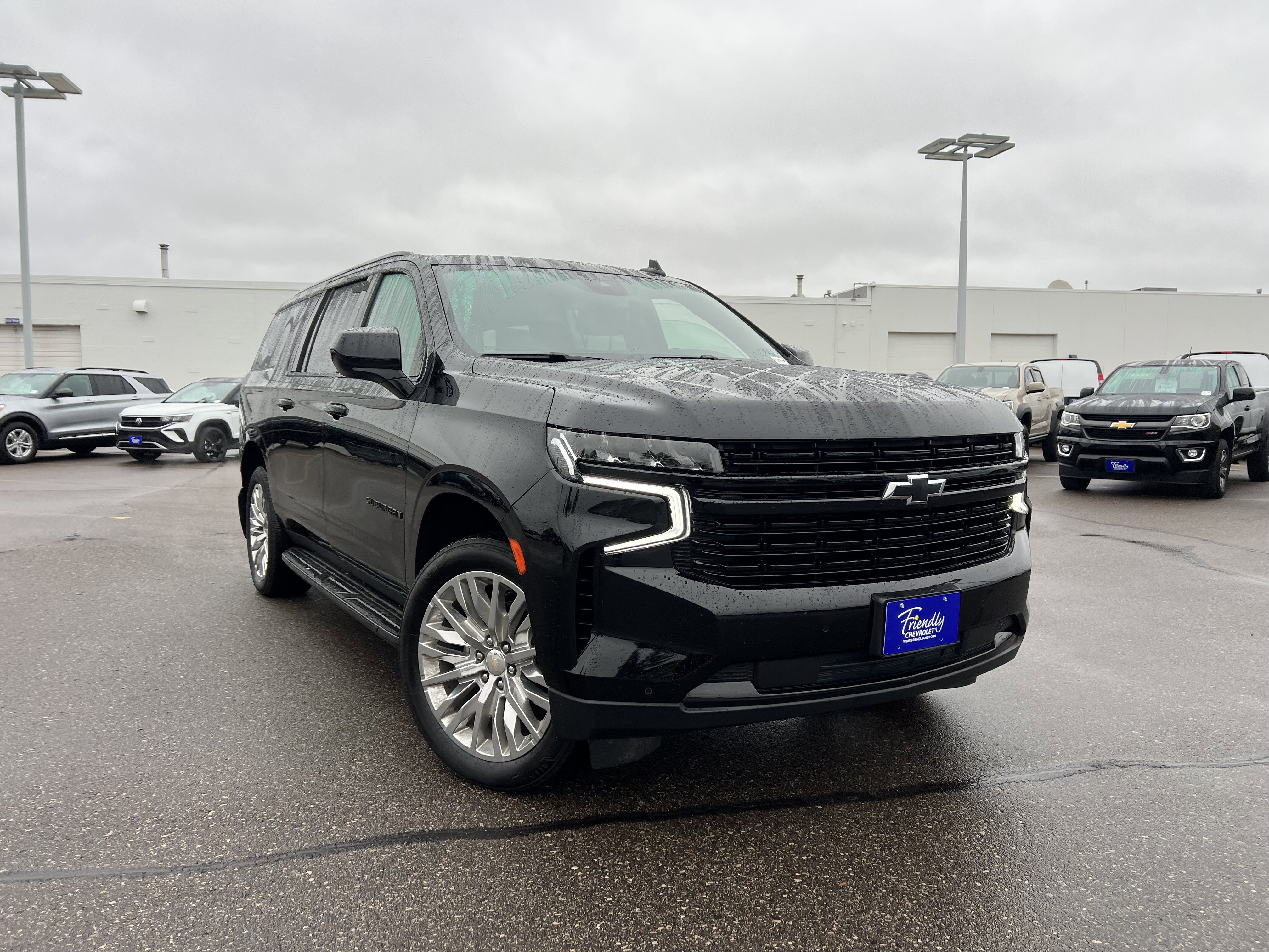 Certified 2023 Chevrolet Suburban RST image 2