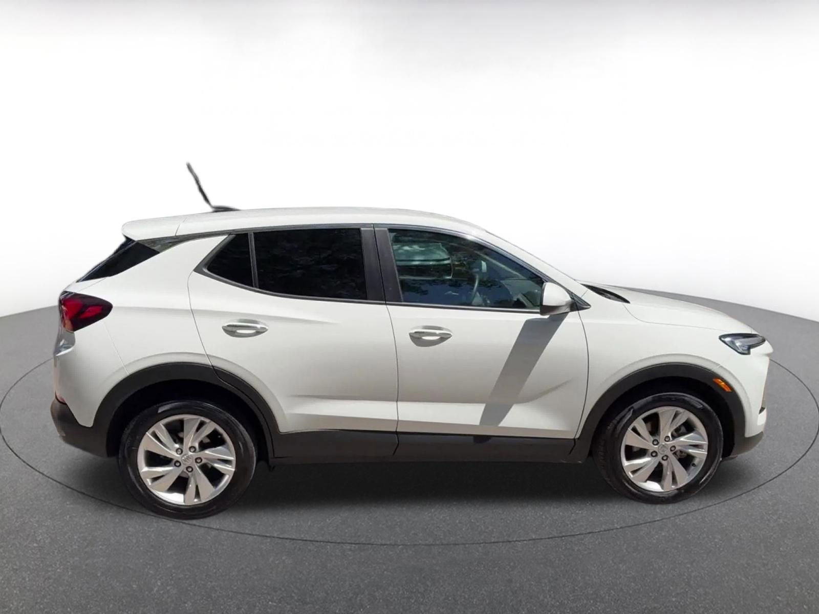 Used 2025 Buick Encore GX Preferred FWD image 16
