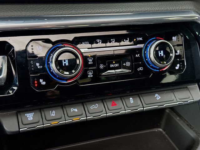 Used 2024 GMC Sierra 2500 Denali w/ Denali Reserve Package image 18