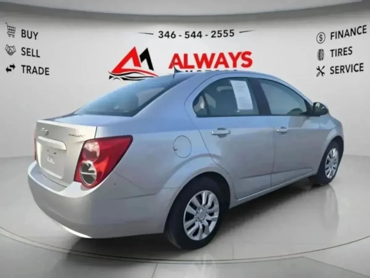 Used 2013 Chevrolet Sonic LS FWD image 19