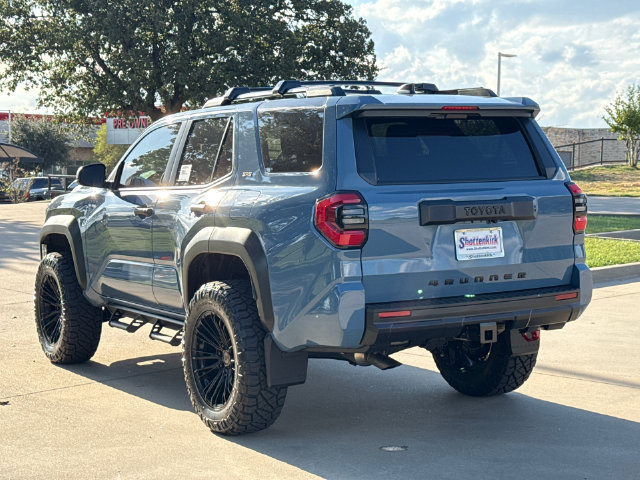 New 2026 Toyota 4Runner SR5 AWD/4WD image 7