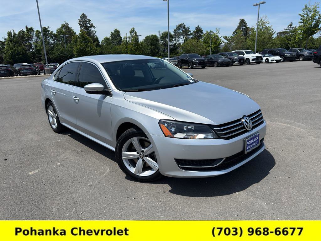 Used 2014 Volkswagen Passat 1.8T SE FWD image 1