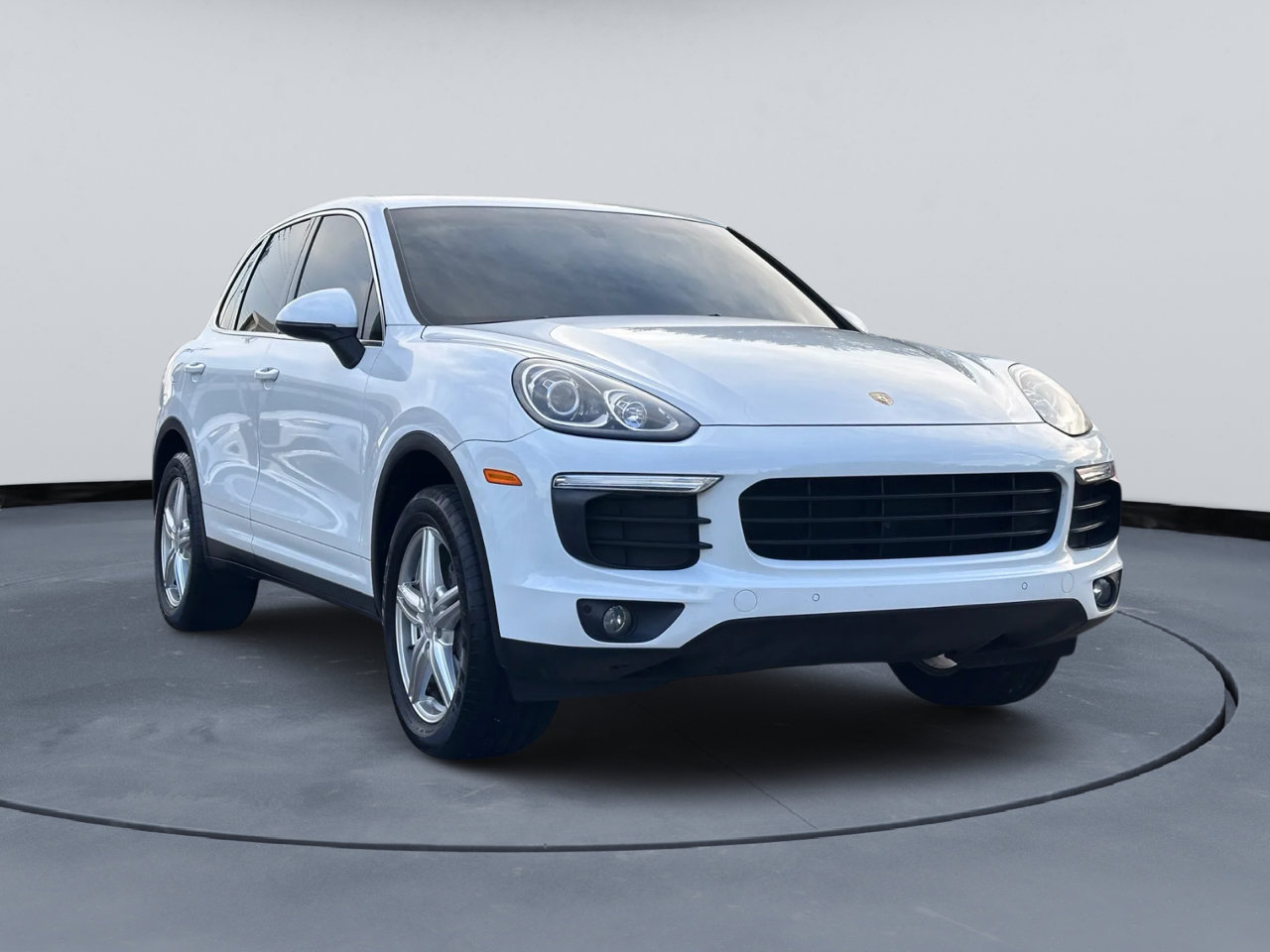 Used 2016 Porsche Cayenne image 9