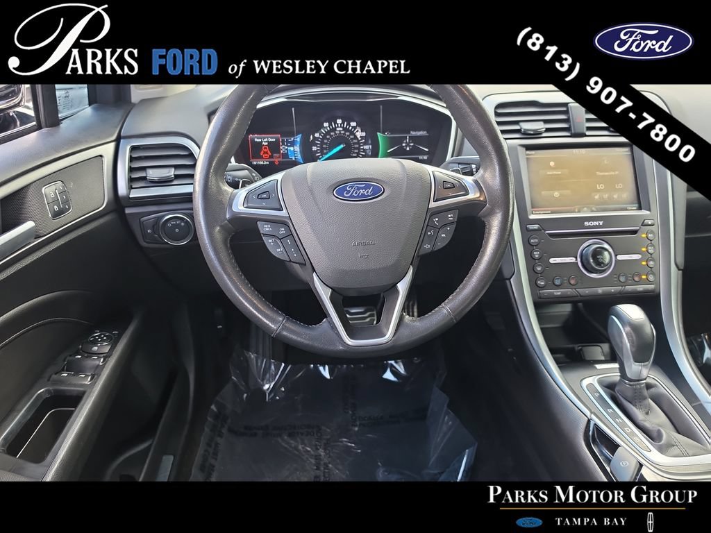 Used 2016 Ford Fusion Titanium FWD image 12