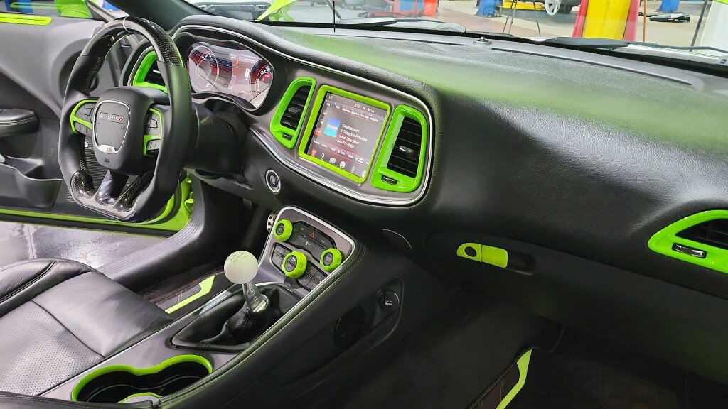 Used 2015 Dodge Challenger R/T w/ Quick Order Package 22B R/T RWD image 37