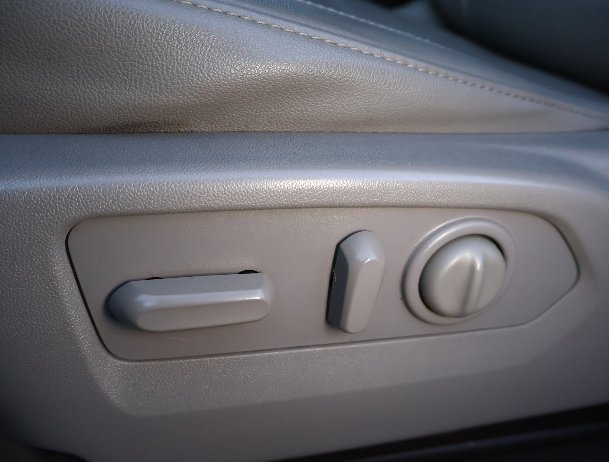 Used 2022 Chevrolet Silverado 1500 LTZ w/ Safety Package II image 11