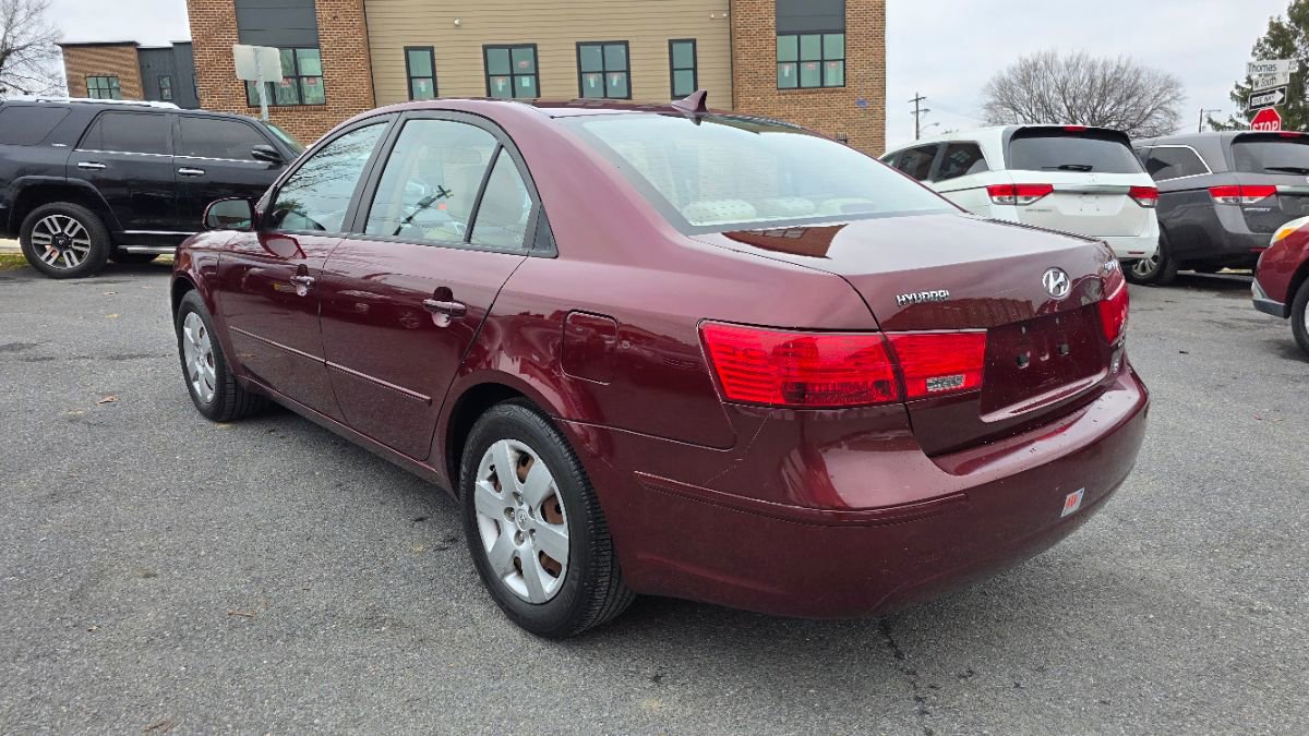 Used 2010 Hyundai Sonata GLS image 5