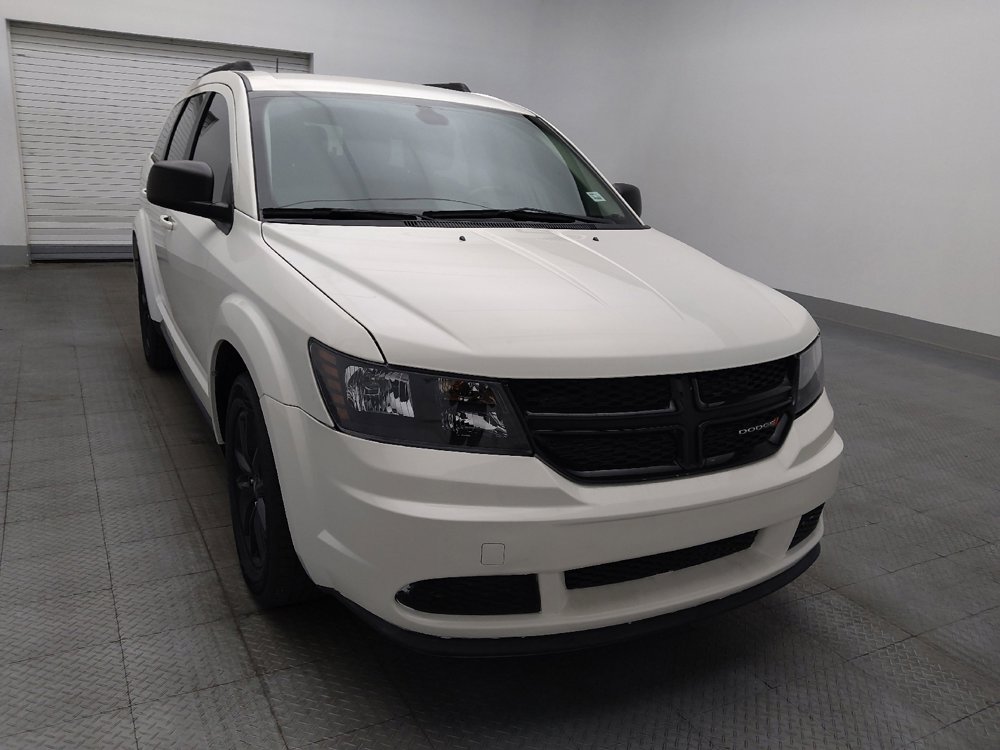 Used 2020 Dodge Journey SE w/ SE Popular Equipment Group FWD image 14