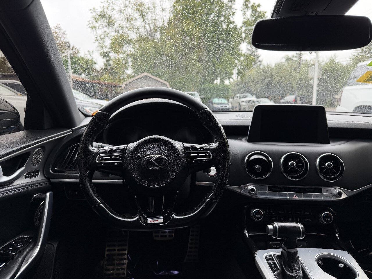 Used 2018 Kia Stinger GT1 RWD image 11