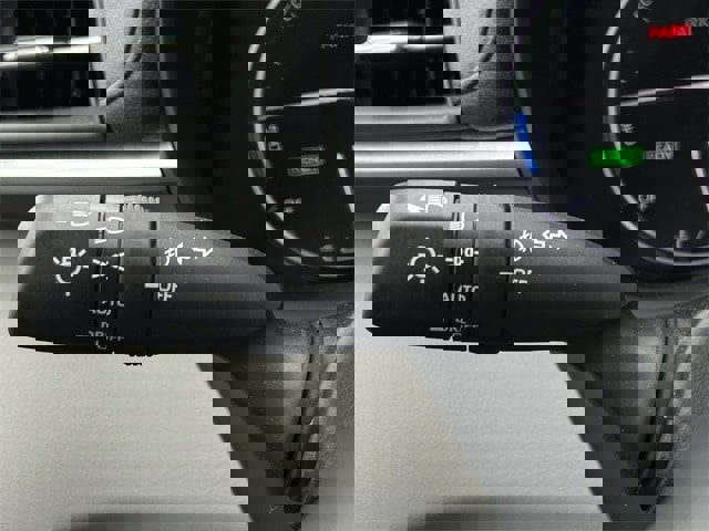 Used 2024 Toyota Sienna Limited image 24