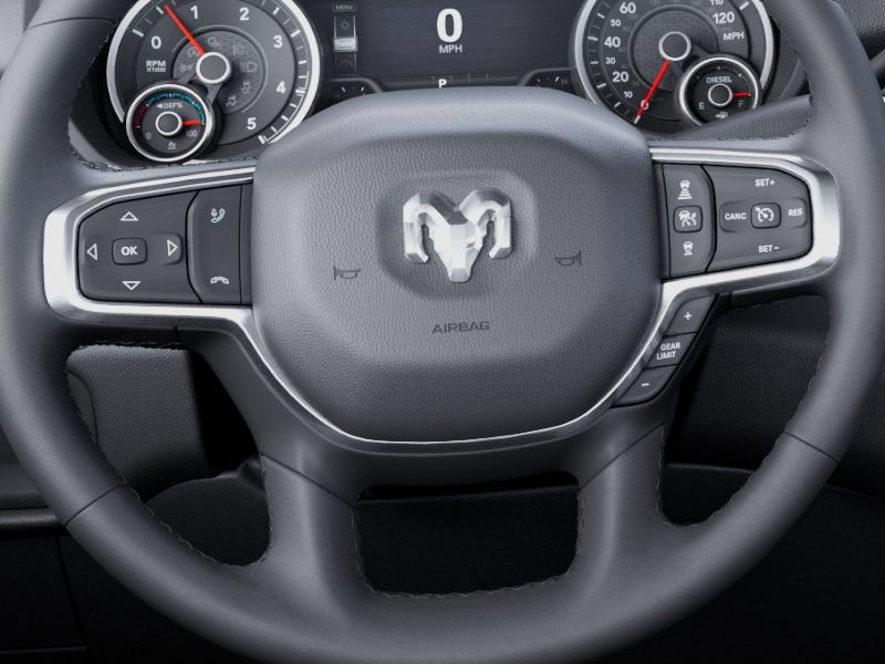 New 2025 RAM 5500 4x4 Regular Cab image 19