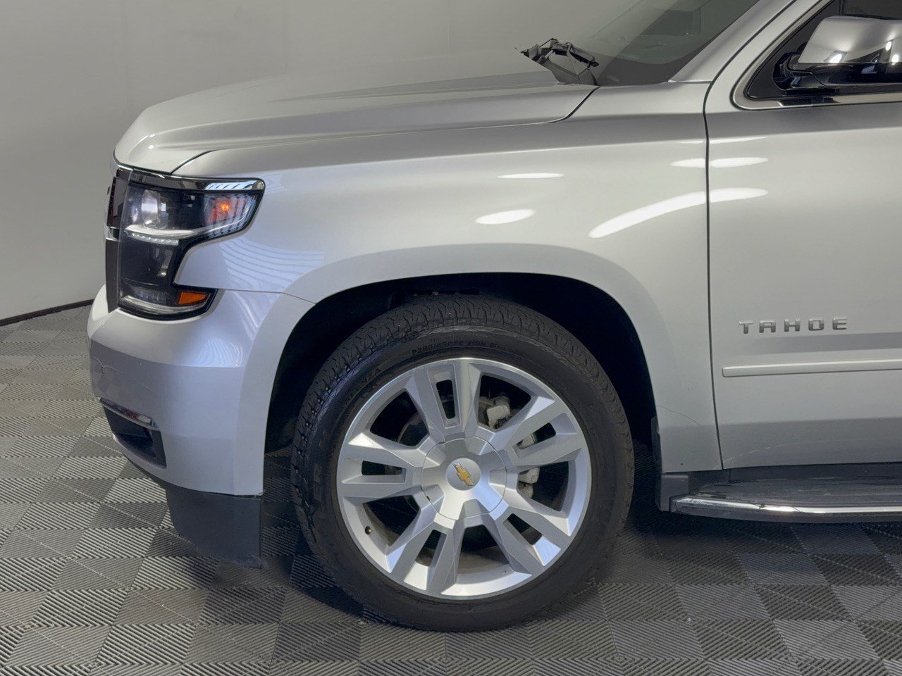 Used 2019 Chevrolet Tahoe Premier RWD image 13