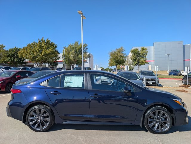 New 2027 Toyota Corolla SE FWD image 3