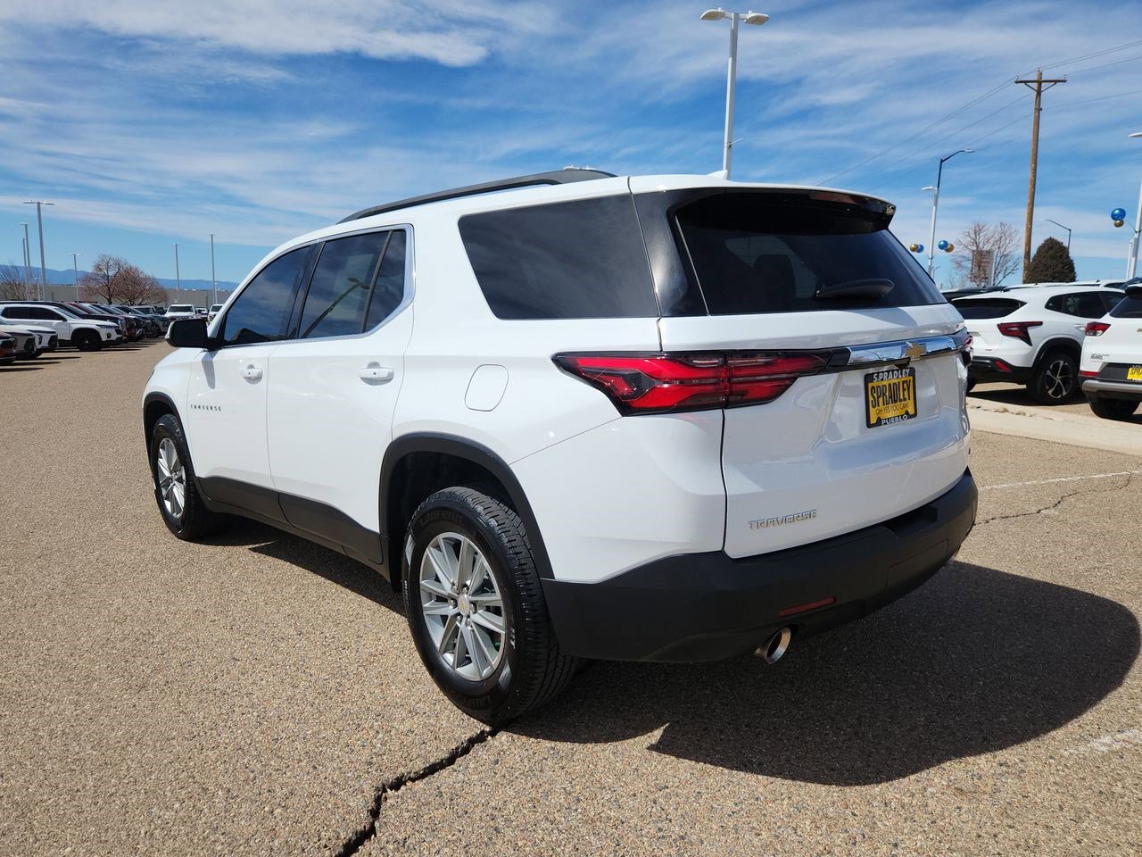 Used 2023 Chevrolet Traverse LT image 6