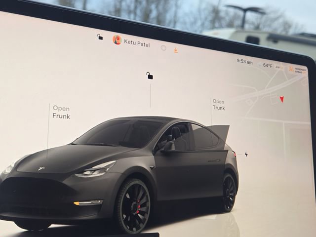 Used 2022 Tesla Model Y Performance image 12