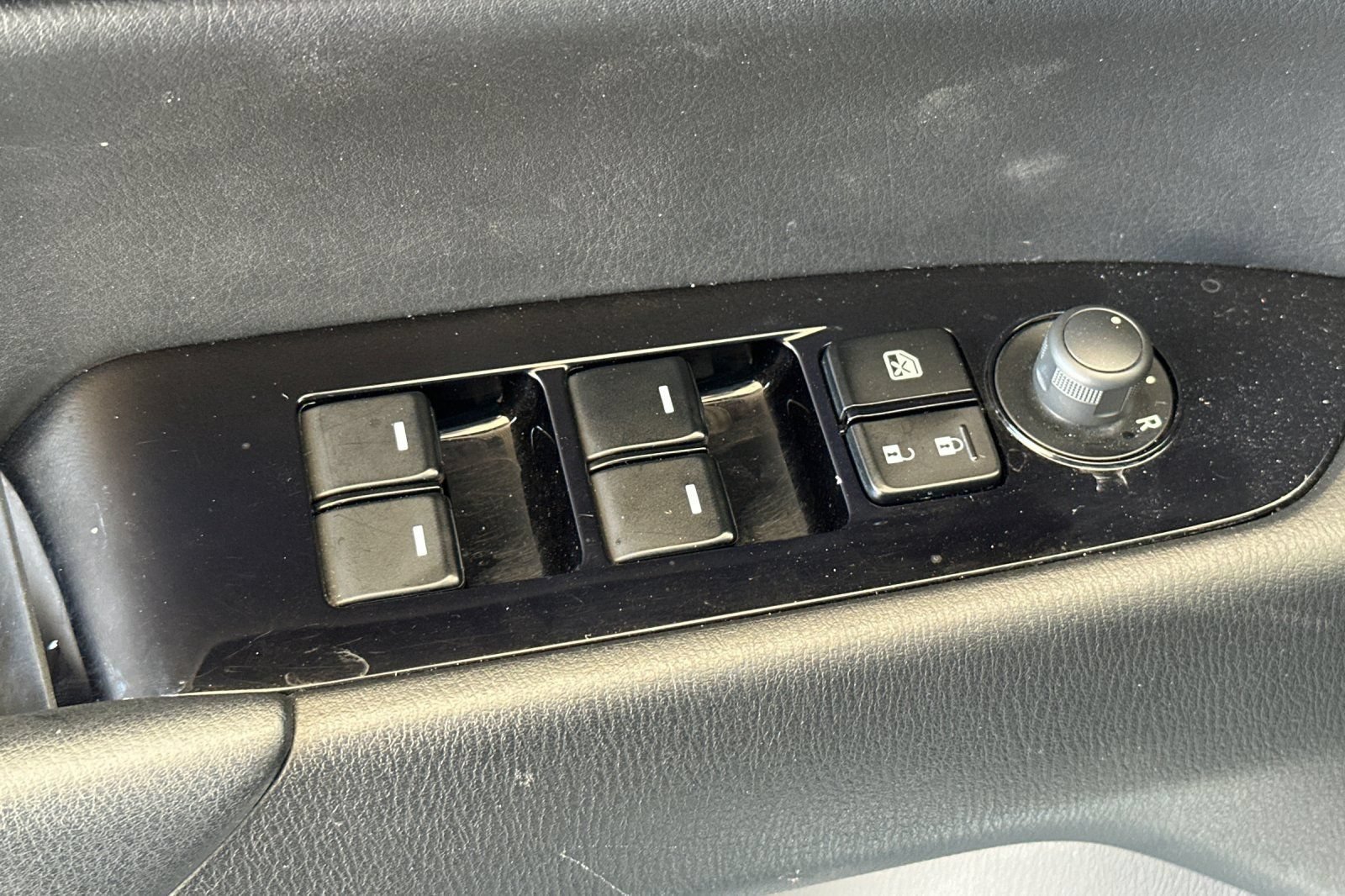 Used 2020 MAZDA CX-5 Touring FWD image 12