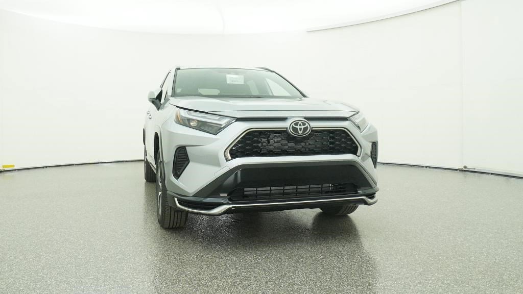New 2025 Toyota RAV4 SE image 31