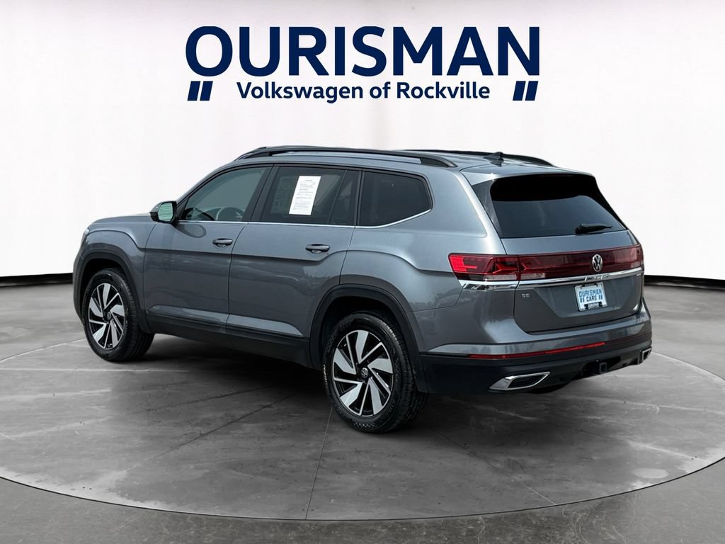 Used 2025 Volkswagen Atlas SE FWD image 4