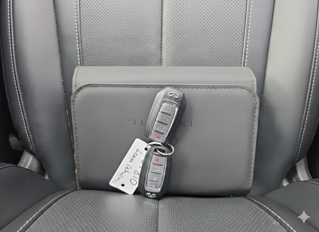 Used 2023 INFINITI QX60 Pure image 12