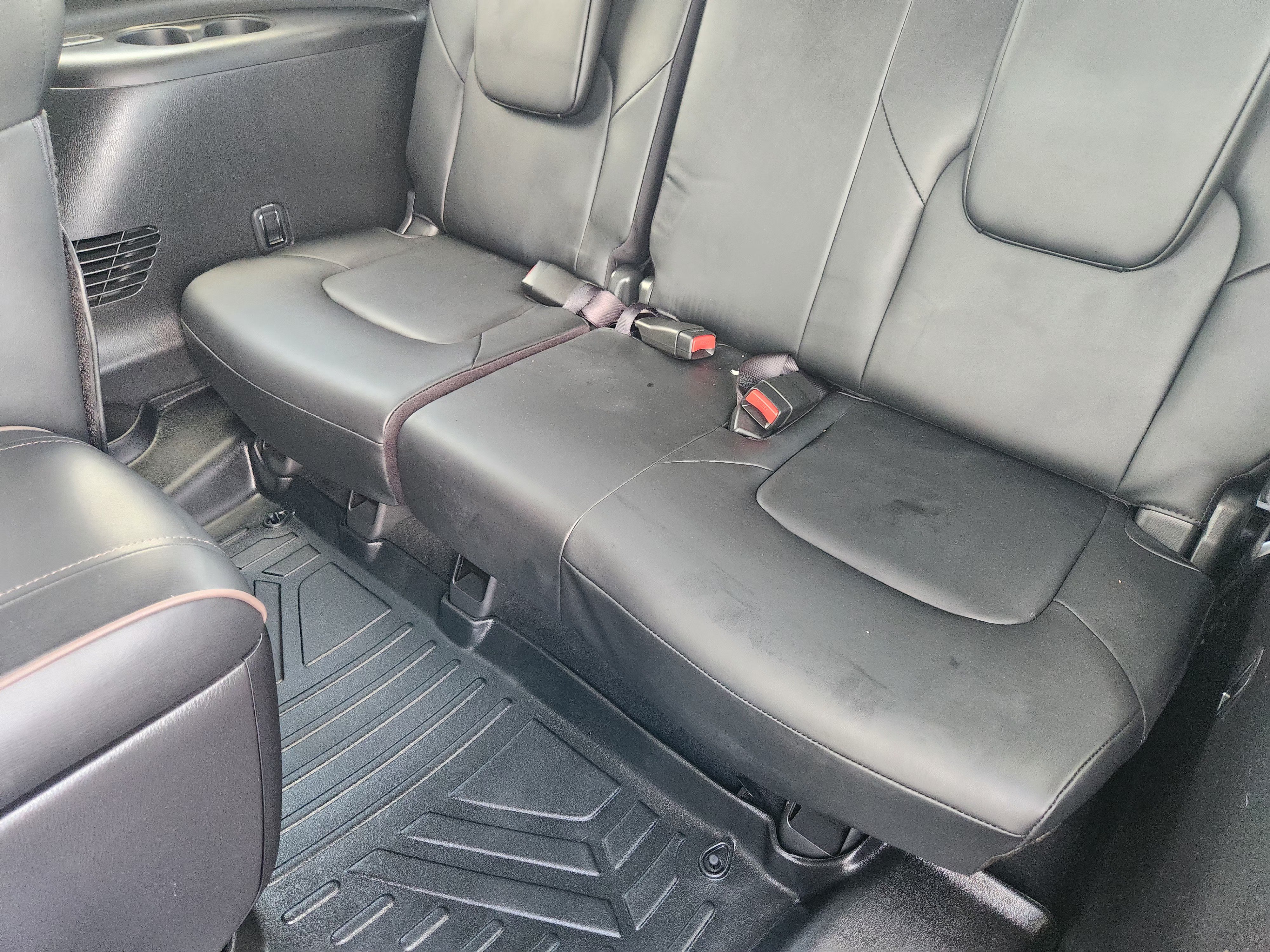 Used 2024 Nissan Armada Platinum w/ Captain's Chairs Package AWD/4WD image 32