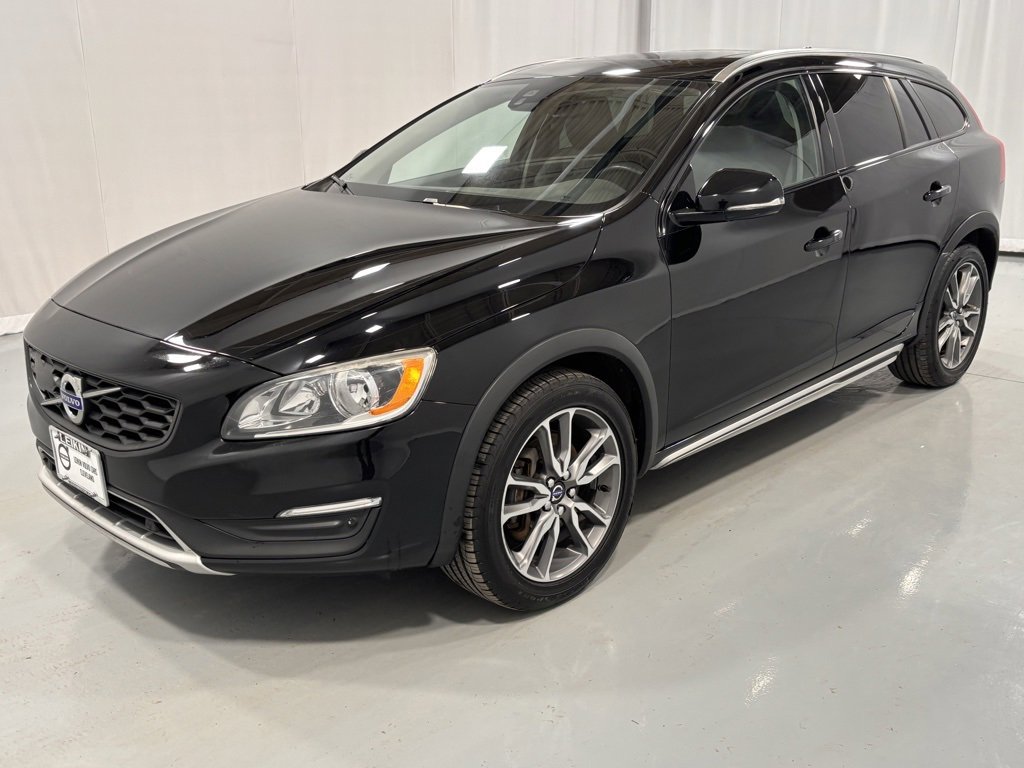Used 2016 Volvo V60 T5 Cross Country w/ Convenience Package