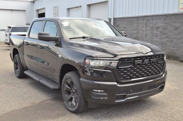 New 2026 RAM 1500 Express AWD/4WD image 2