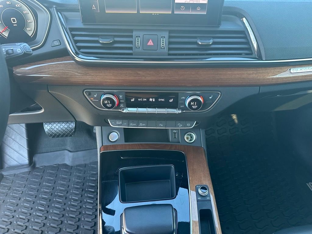 Used 2023 Audi Q5 2.0T Premium Plus w/ Premium Plus Package image 16