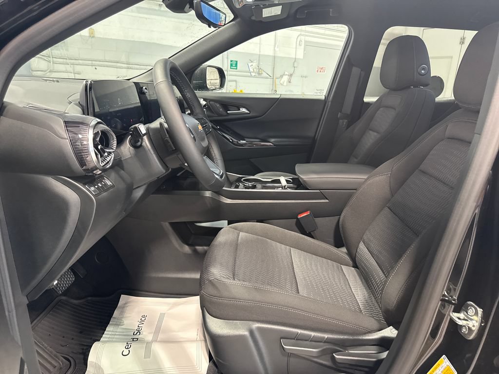 New 2026 Chevrolet Equinox LT w/ Safety and Technology Package AWD/4WD image 29