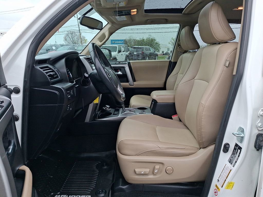 Used 2014 Toyota 4Runner SR5 Premium AWD/4WD image 15