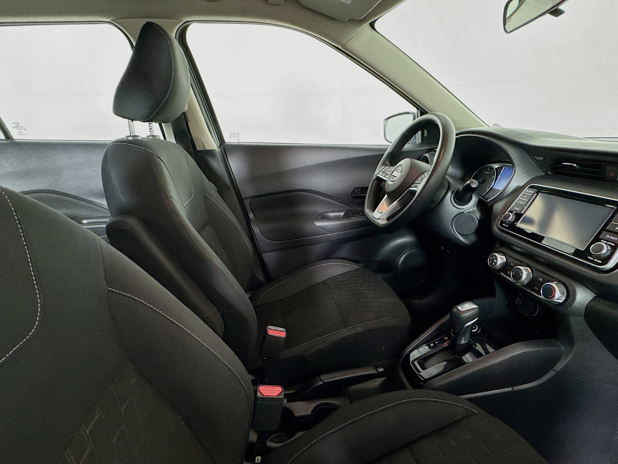 Used 2022 Nissan Kicks S image 28