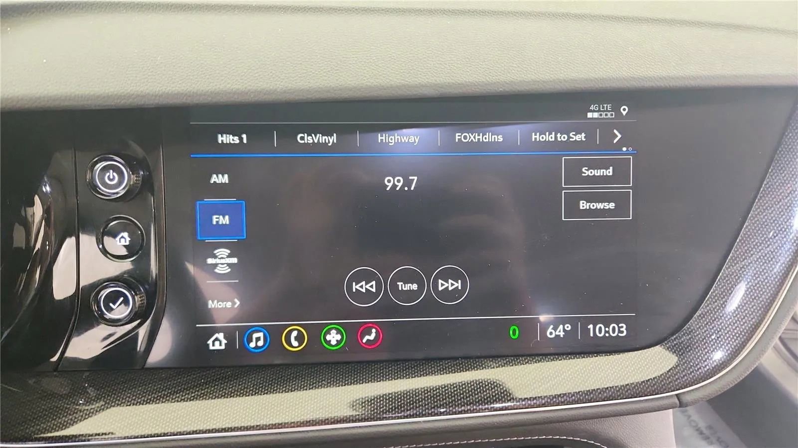 Used 2023 Buick Envision Preferred image 28