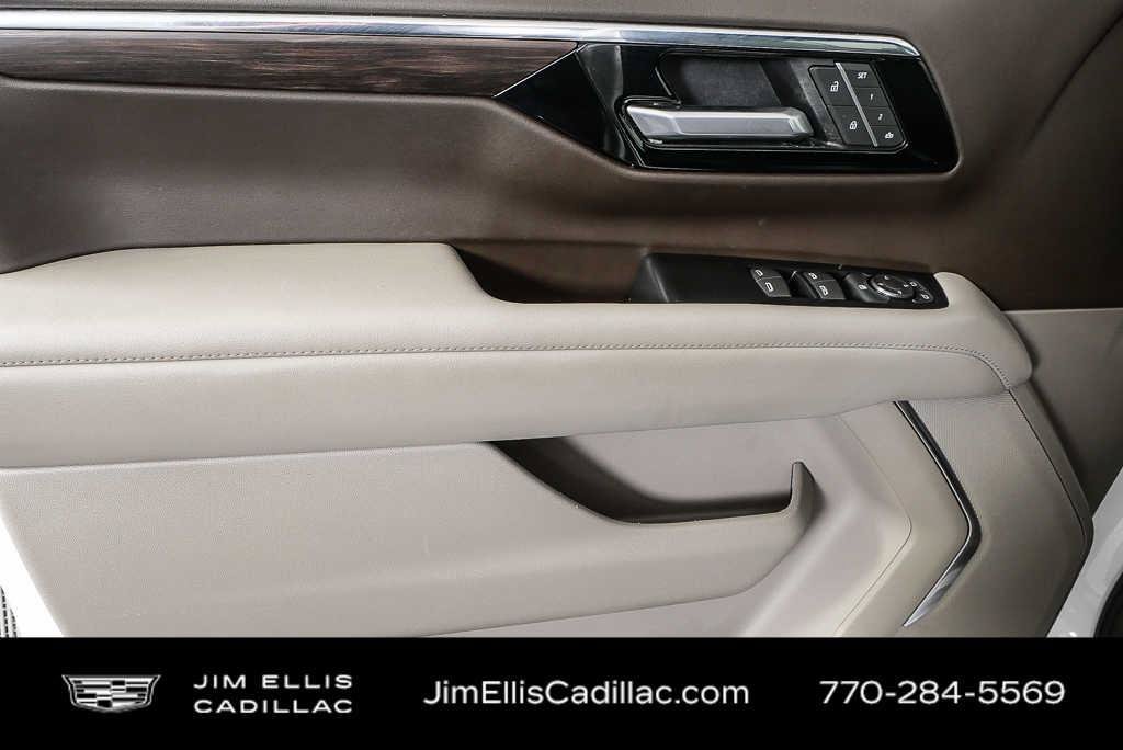 Used 2025 Chevrolet Tahoe LT AWD/4WD image 6