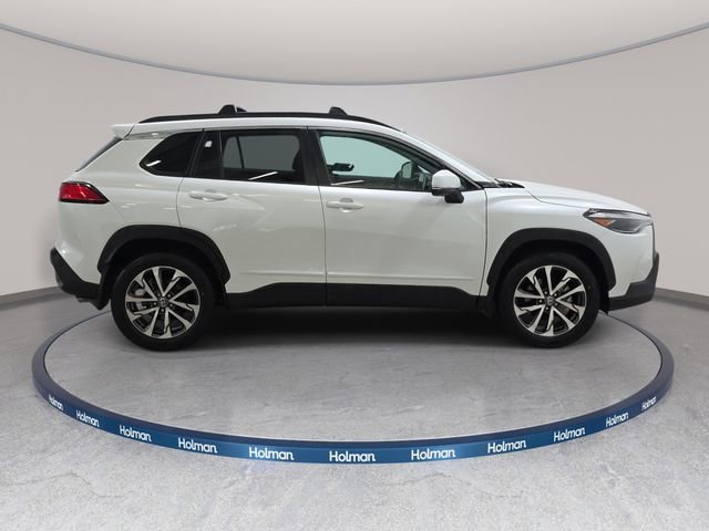 Certified 2023 Toyota Corolla Cross XLE w/ Convenience Package image 4