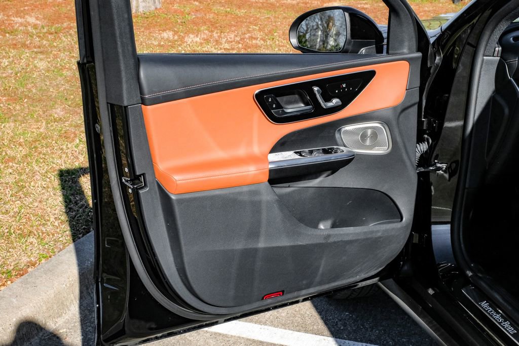 Used 2023 Mercedes-Benz GLC 300 GLC 300 image 45