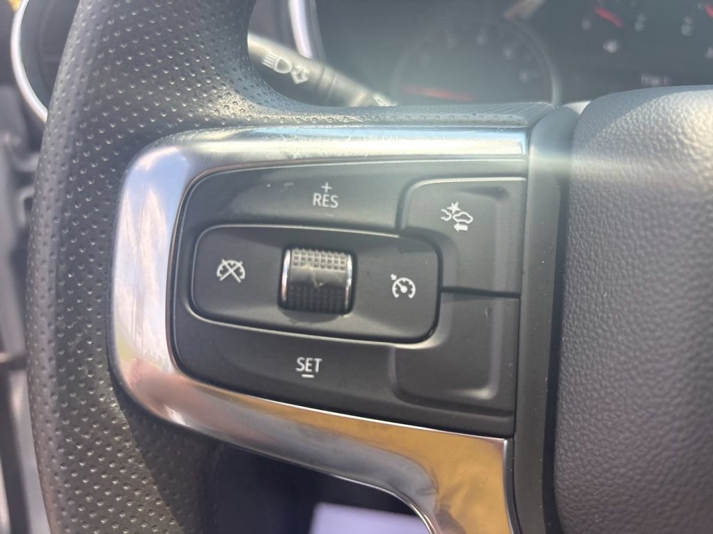 Used 2025 Chevrolet Blazer LT FWD image 15