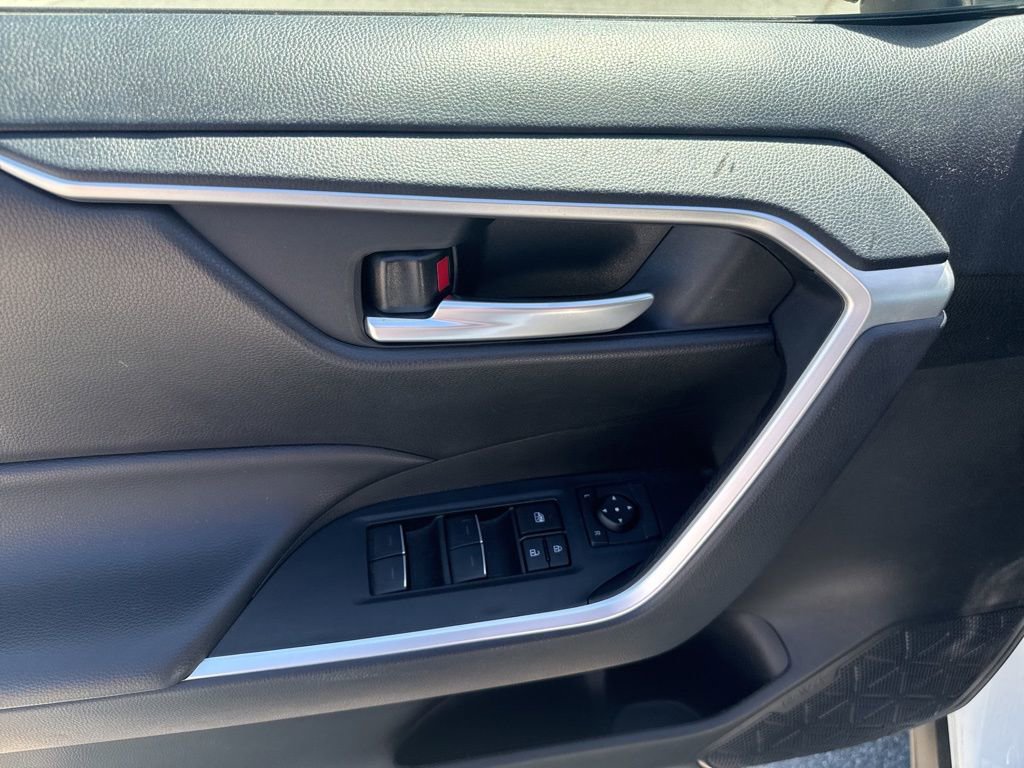 Used 2024 Toyota RAV4 XLE image 13