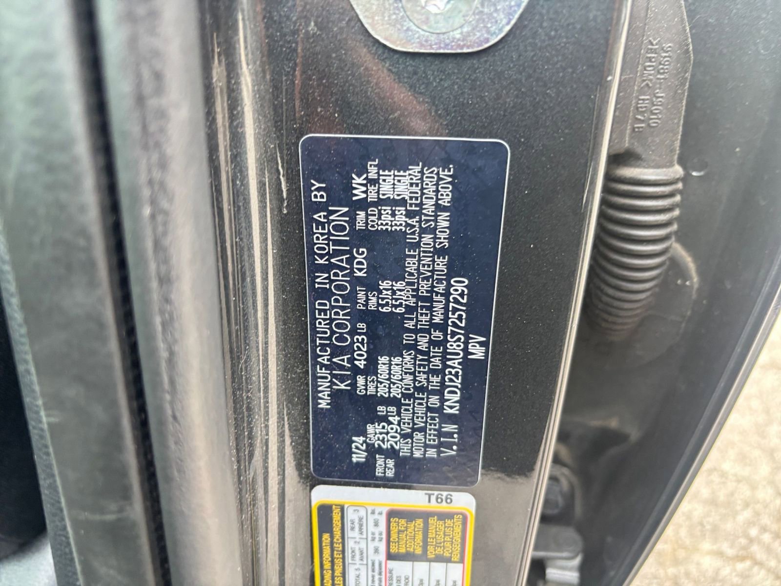 Used 2025 Kia Soul LX w/ LX Technology Package FWD image 27