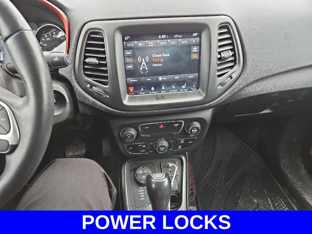 Used 2017 Jeep Compass Trailhawk w/ Navigation Group AWD/4WD image 12