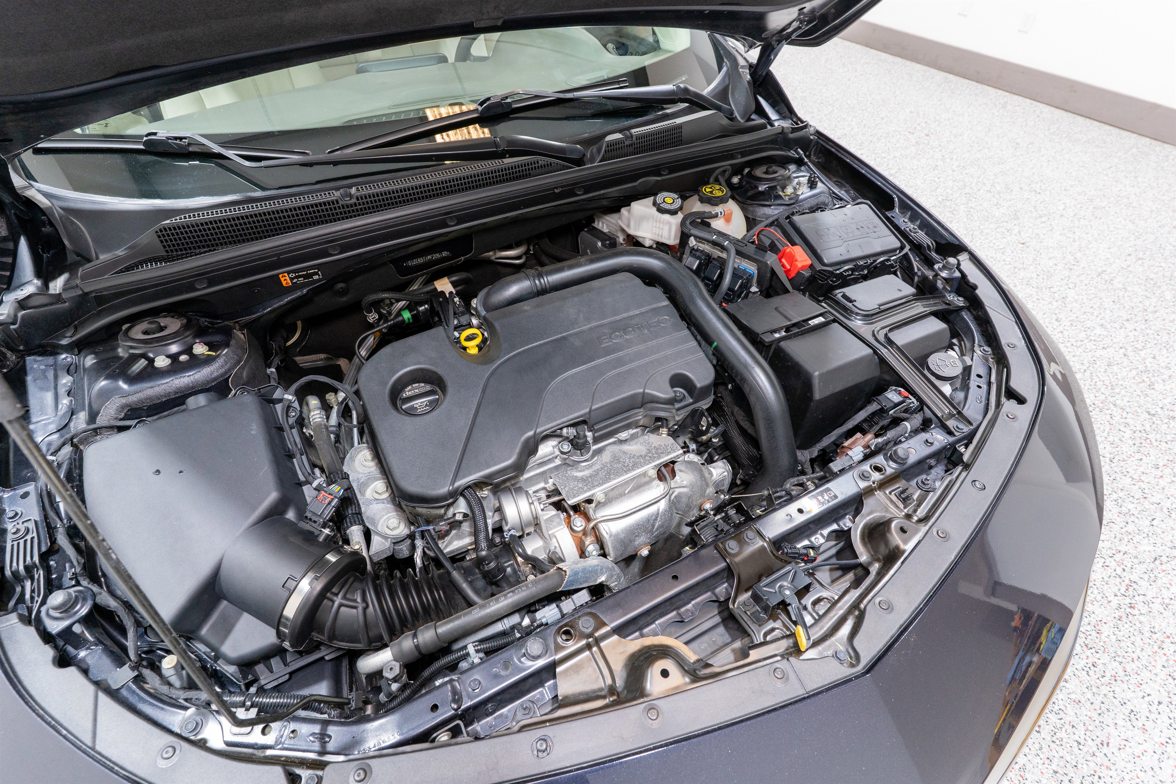 Used 2023 Chevrolet Malibu LT FWD image 33