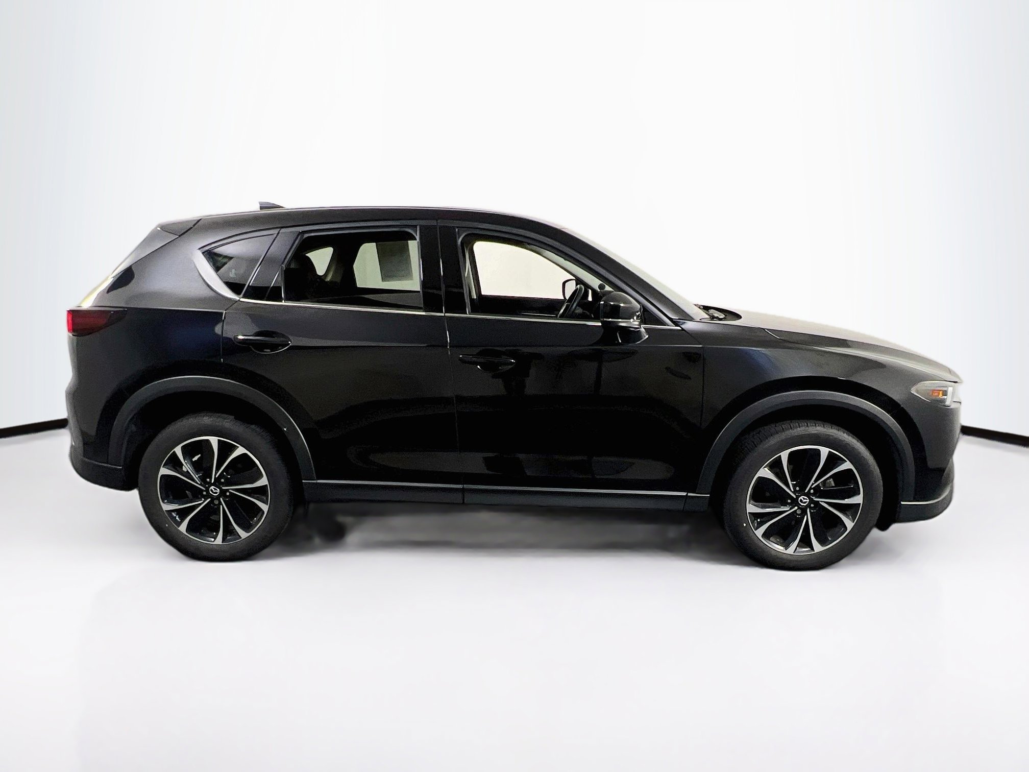 Used 2022 MAZDA CX-5 AWD 2.5 S w/ Premium Plus Pkg image 4