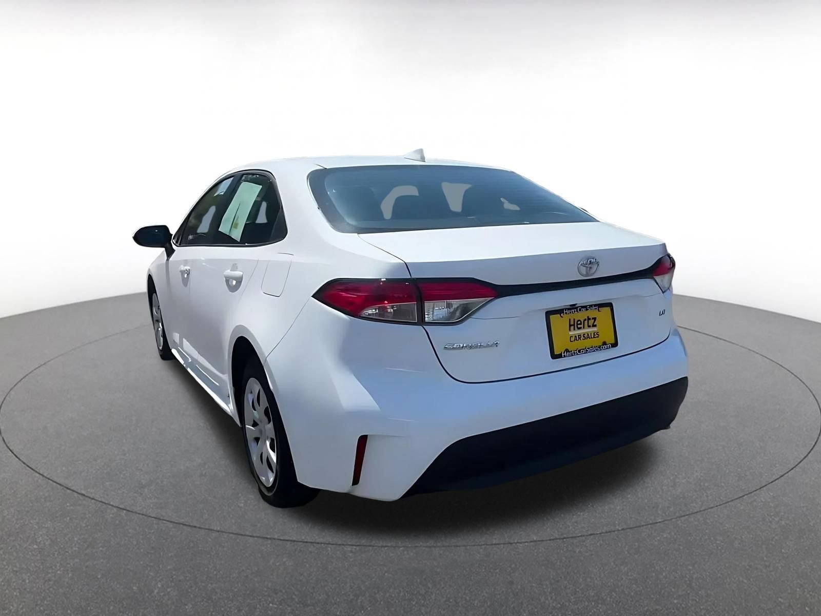 Used 2025 Toyota Corolla LE FWD image 11