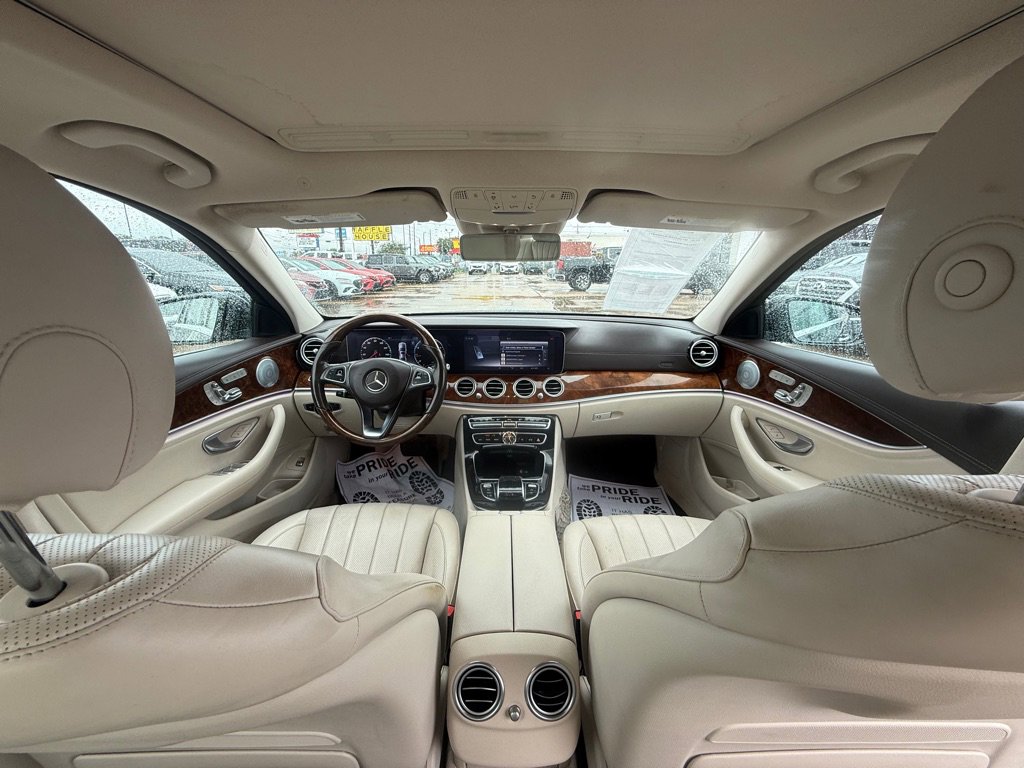 Used 2018 Mercedes-Benz E 400 4MATIC Sedan image 8