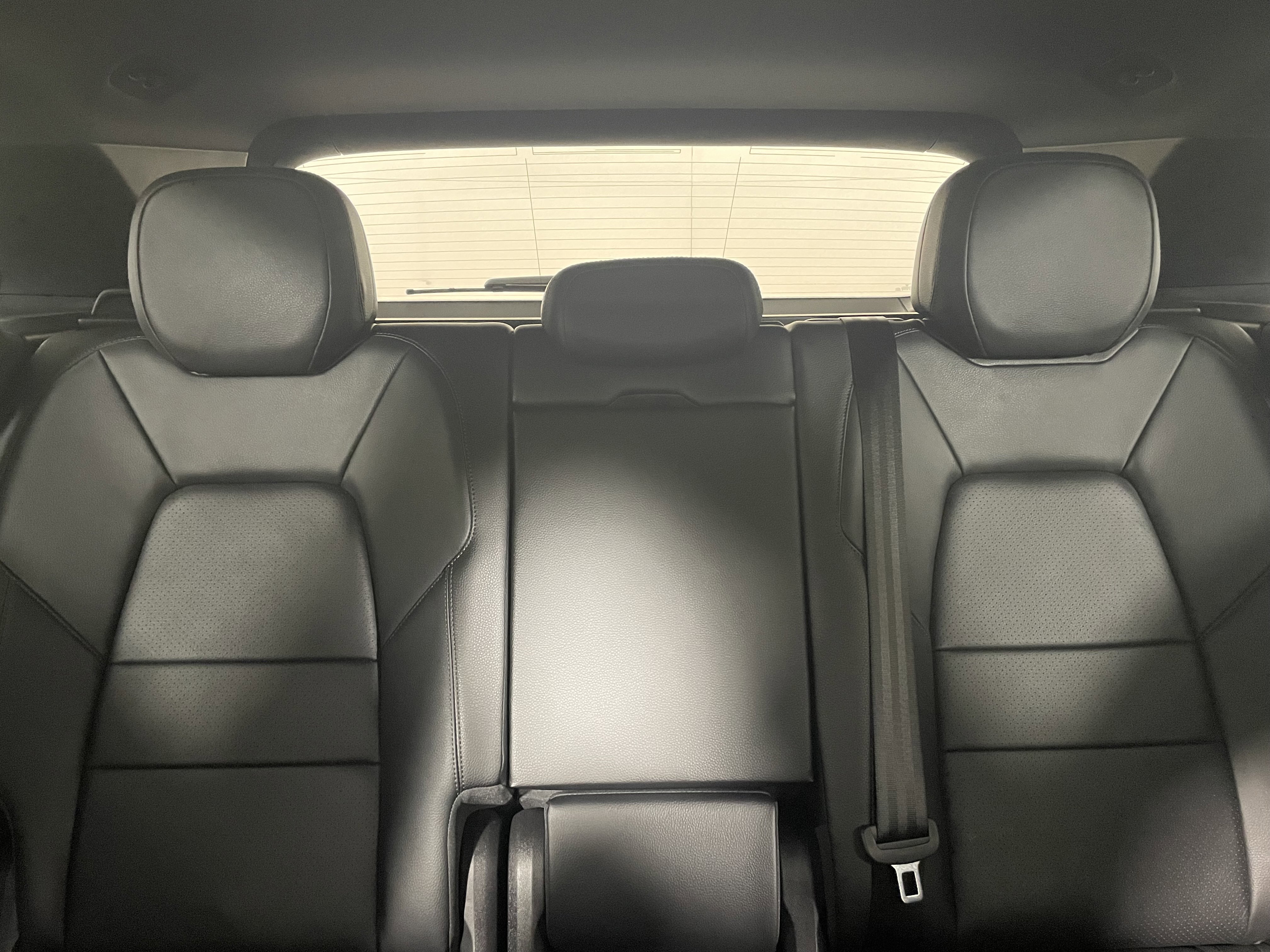 Used 2025 Porsche Cayenne image 16