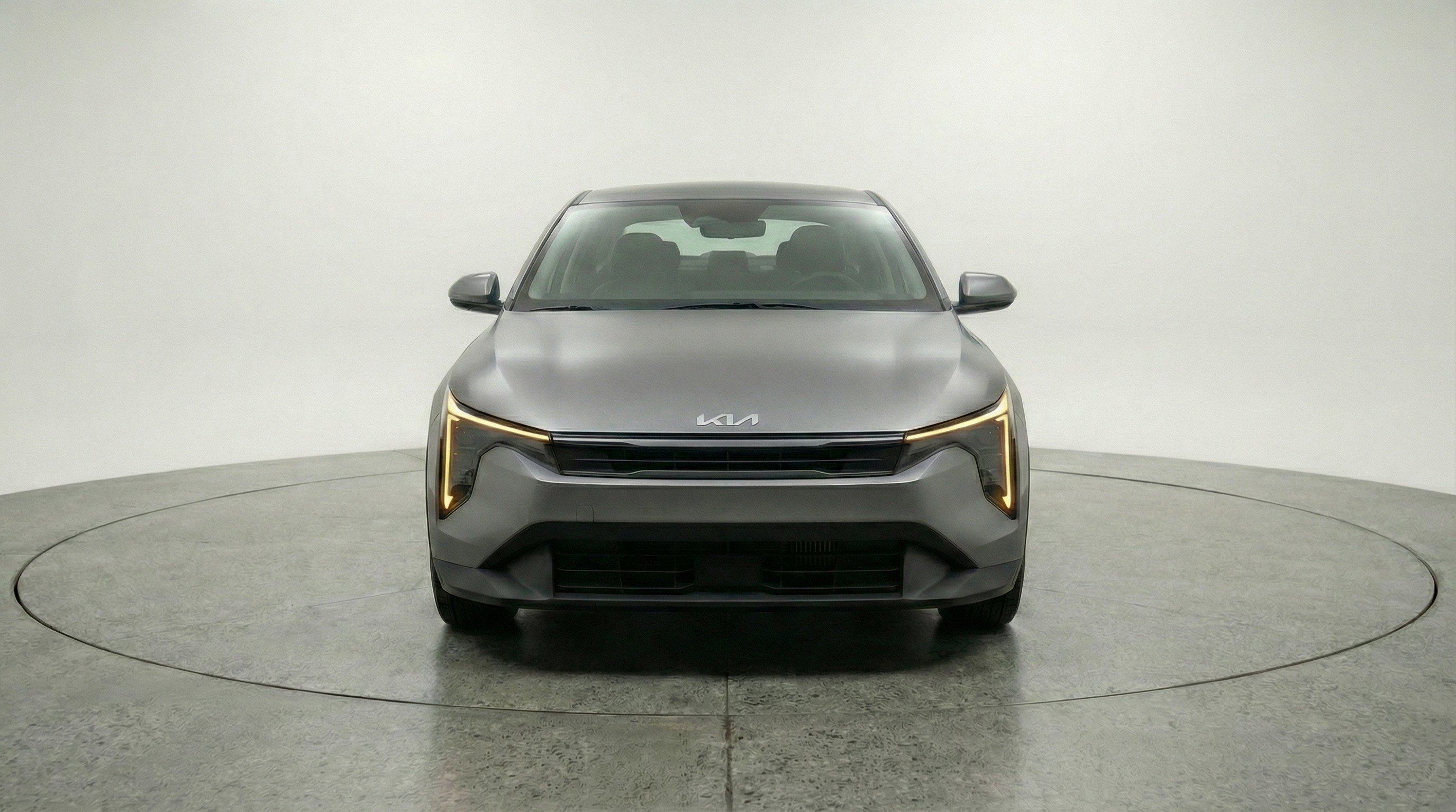 Used 2025 Kia K4 LXS image 2