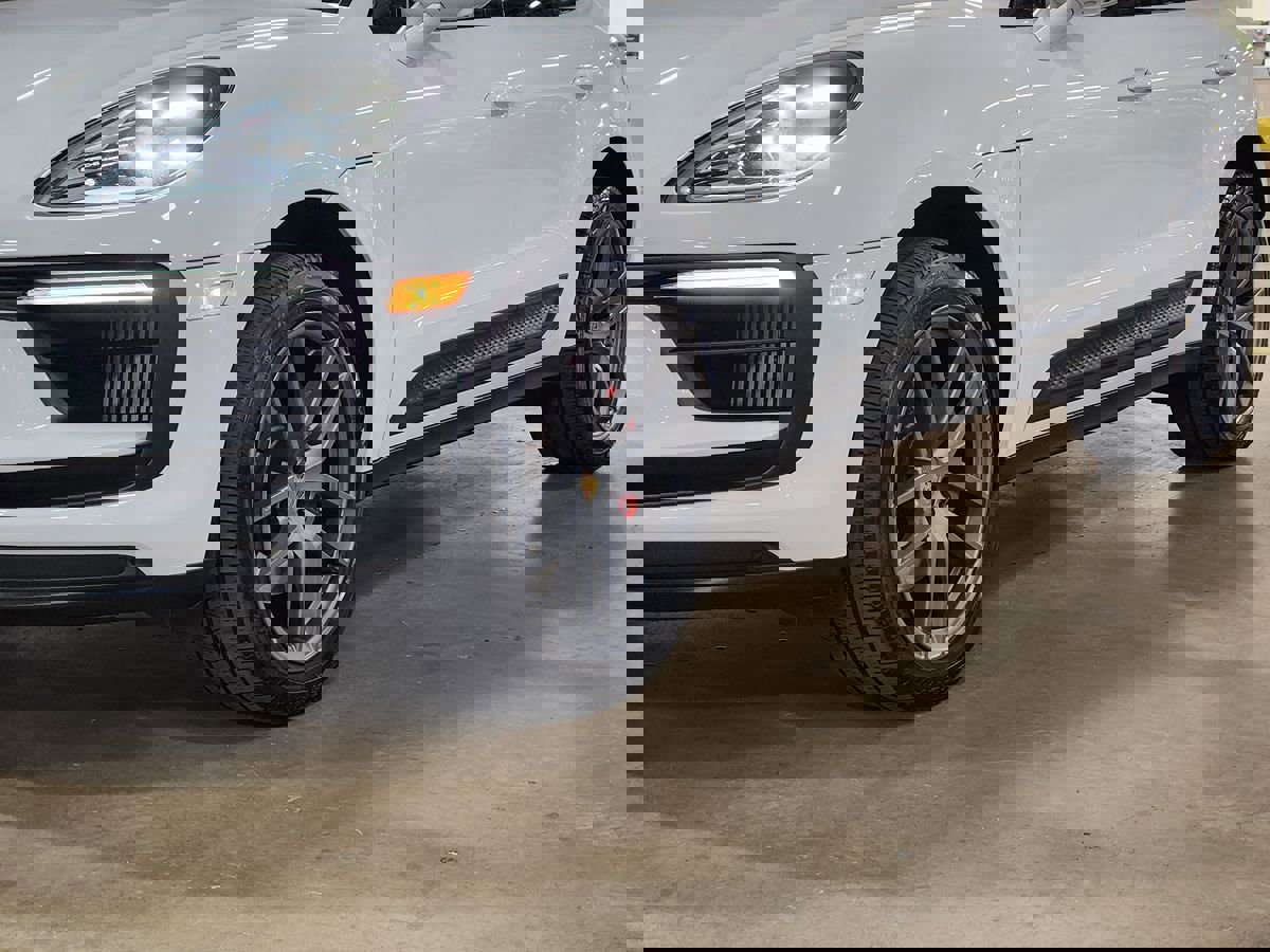 Used 2023 Porsche Macan S image 17
