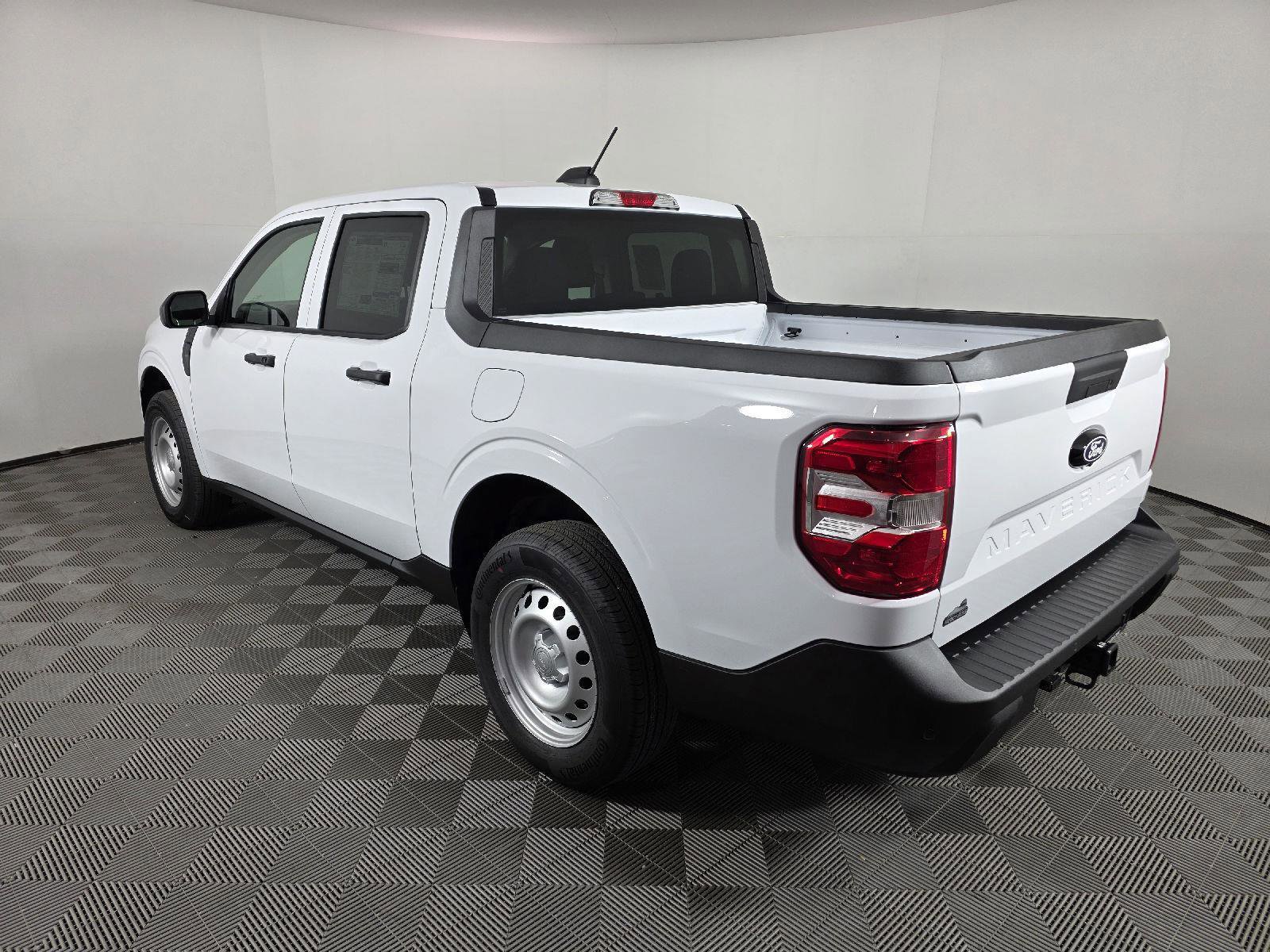 Used 2026 Ford Maverick XL w/ Equipment Group 101A image 3