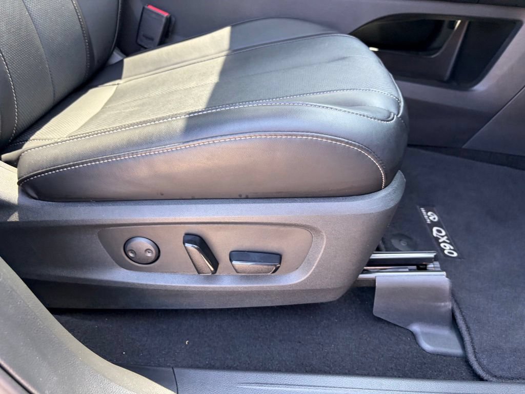 Used 2024 INFINITI QX60 Luxe AWD/4WD image 29