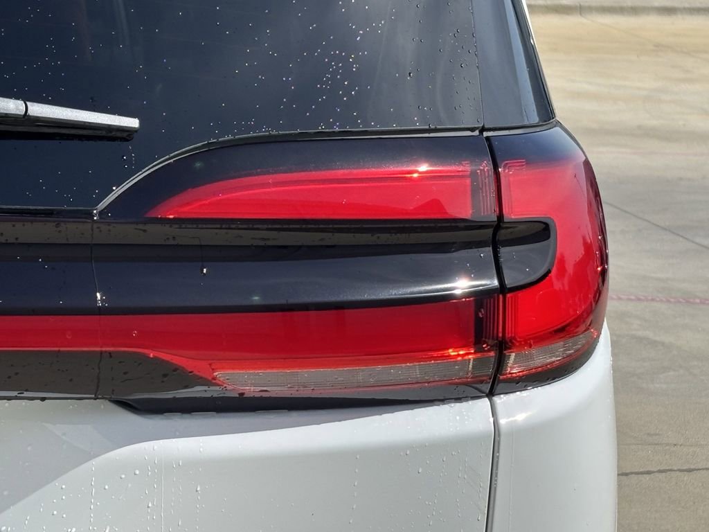 New 2026 Chrysler Pacifica Pinnacle FWD image 5