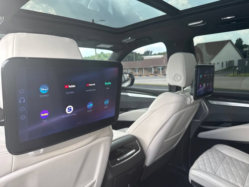 Used 2025 Cadillac Escalade V AWD/4WD image 27