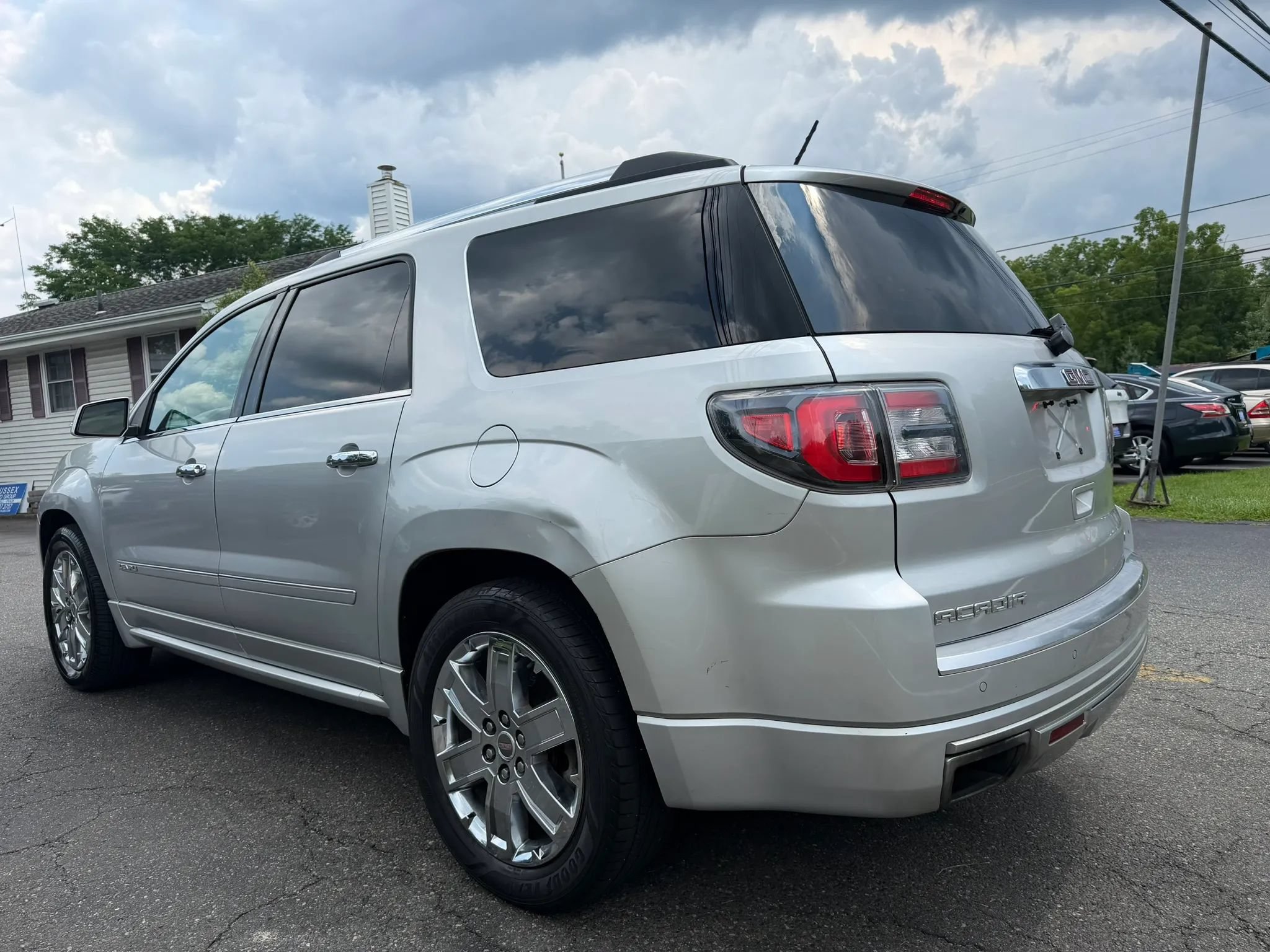 Used 2014 GMC Acadia Denali AWD/4WD image 4